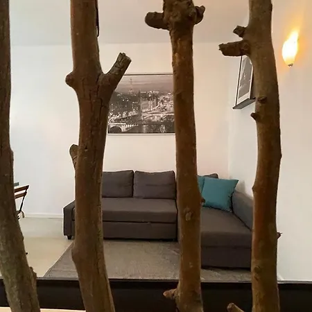 Cozy - Elegance And Comfort Near The Fair Apartment